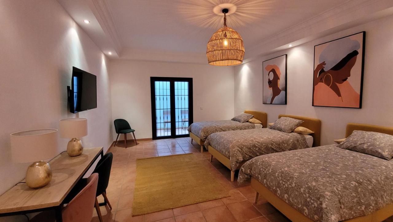 Beach And Golf Resort La Perla Miguel Adults Only Marbella Eksteriør billede