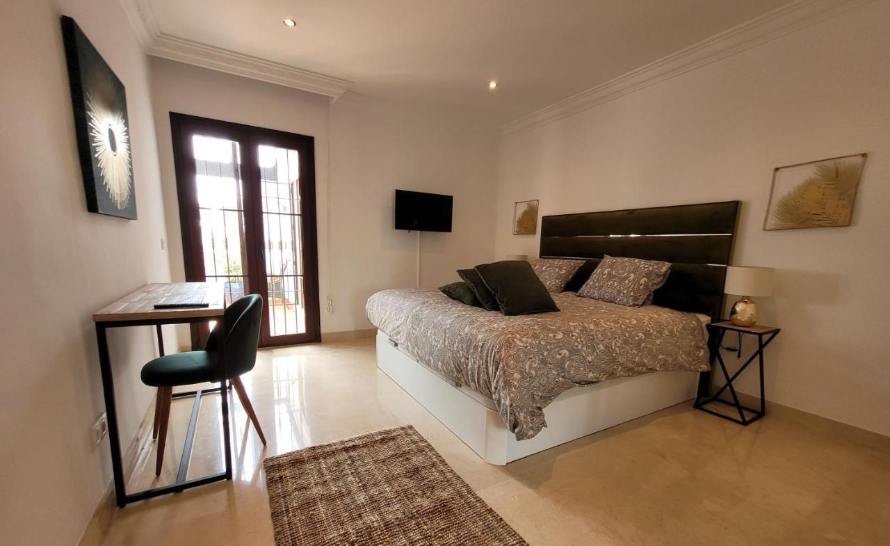 Beach And Golf Resort La Perla Miguel Adults Only Marbella Eksteriør billede