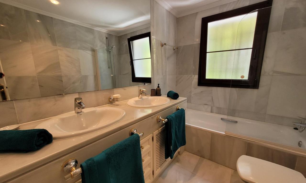 Beach And Golf Resort La Perla Miguel Adults Only Marbella Eksteriør billede